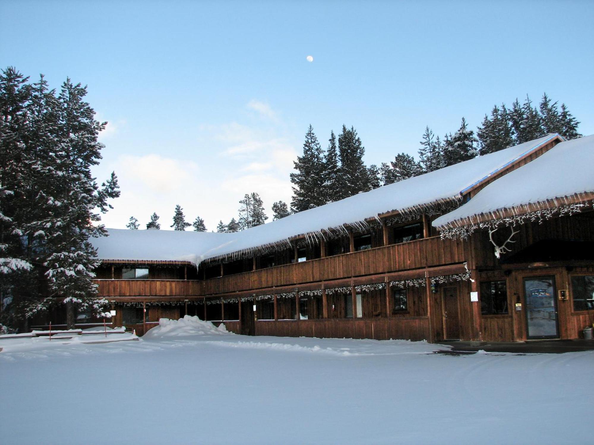 Willamette Pass Inn & Chalets Odell Lake Екстериор снимка