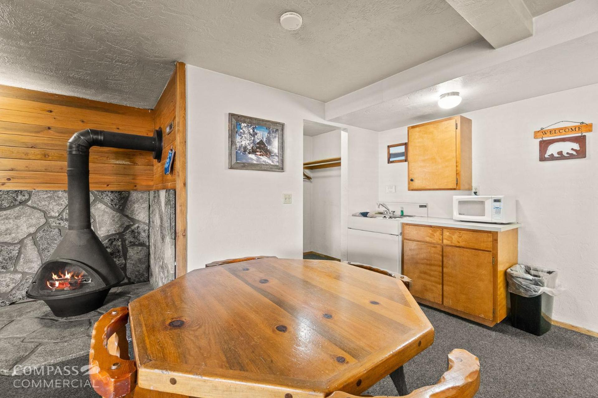 Willamette Pass Inn & Chalets Odell Lake Екстериор снимка